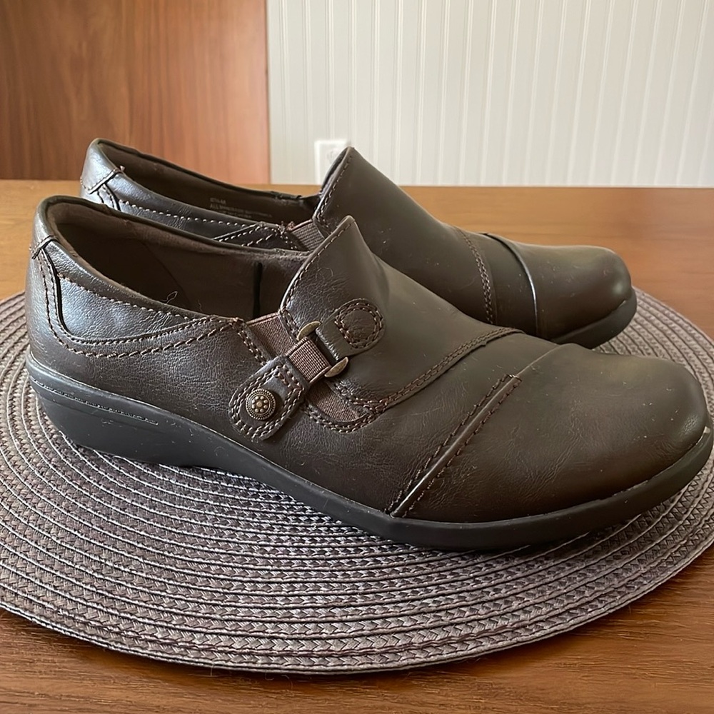 New! White Mountain loafers